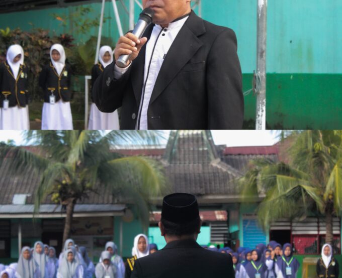 Apel pagi dalam rangka pembukaan kegiatan MATA SANTRI (Masa Ta'aruf Santri)